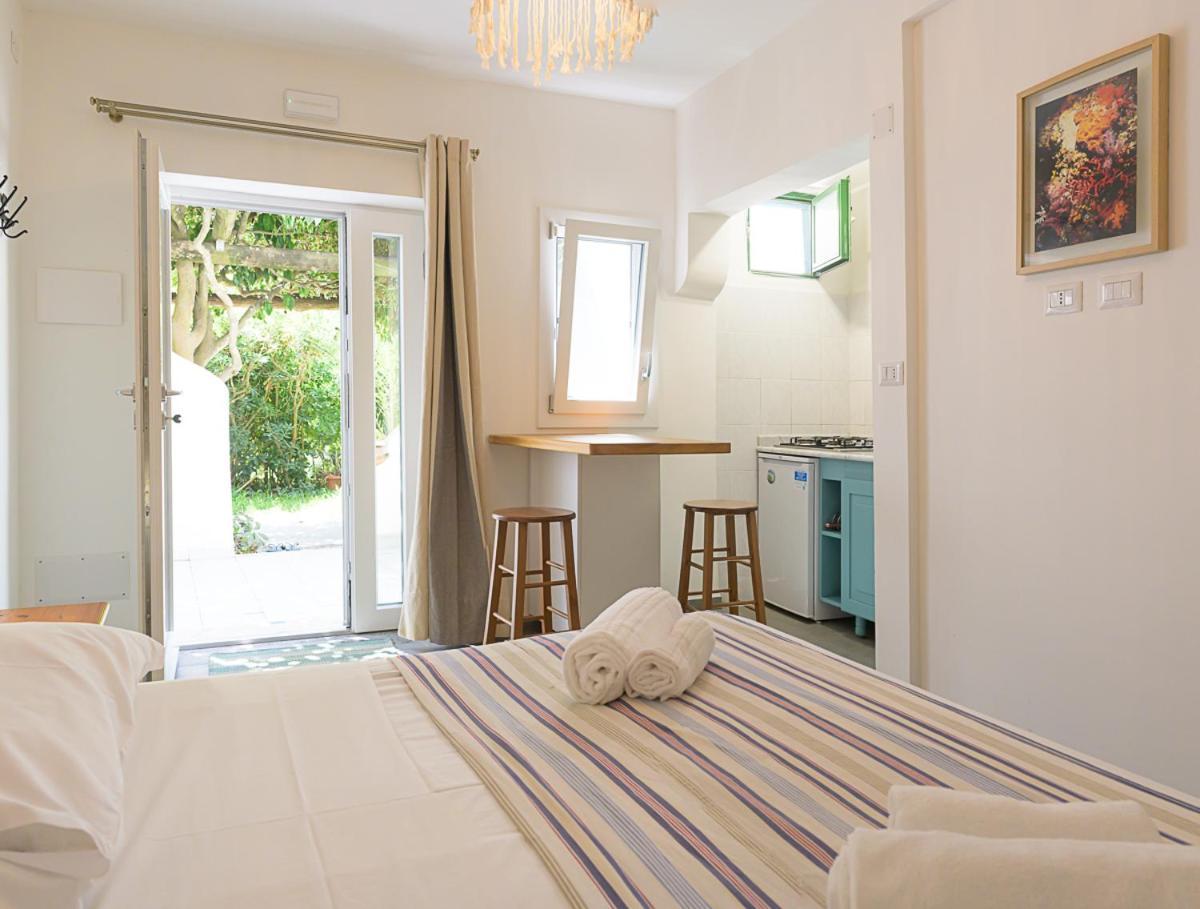 La Rosa Dei Venti Aparthotel Procida Luaran gambar